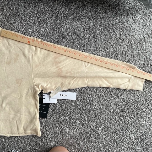 J.o&co Woman’s Crop Hoodie Tie Dye - Picture 9 of 10